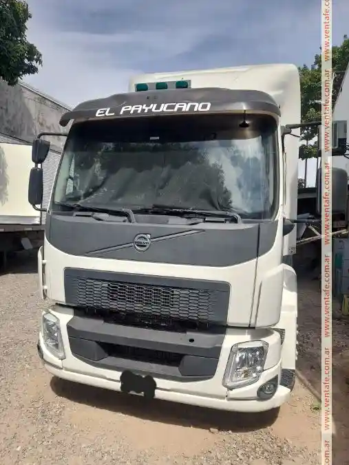 Volvo VM 310 TL 4X2----IMPECABLE!!! 2014 - foto 1