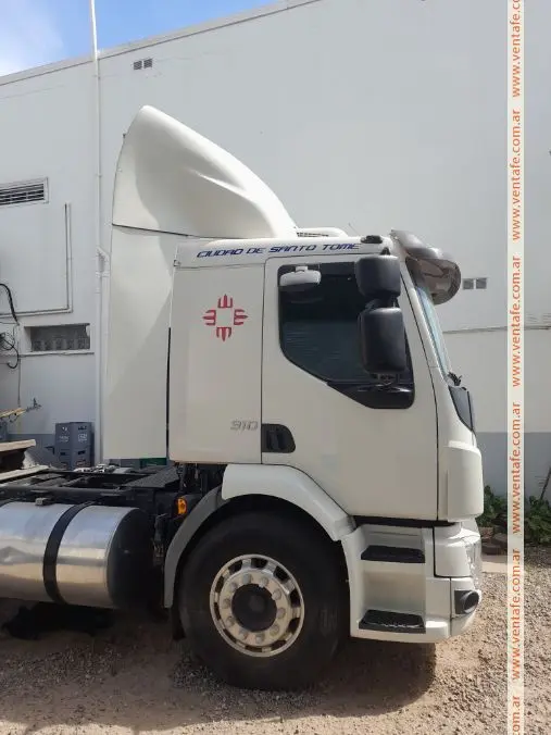 Volvo Vm 310 Tl 4X2----Impecable!!!  2014 - foto 2