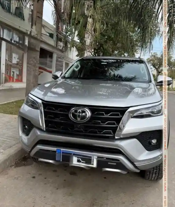 Toyota Sw4 Modelo  Srx 2023 68.000 Km. 7 Asientos  2023 - foto 3