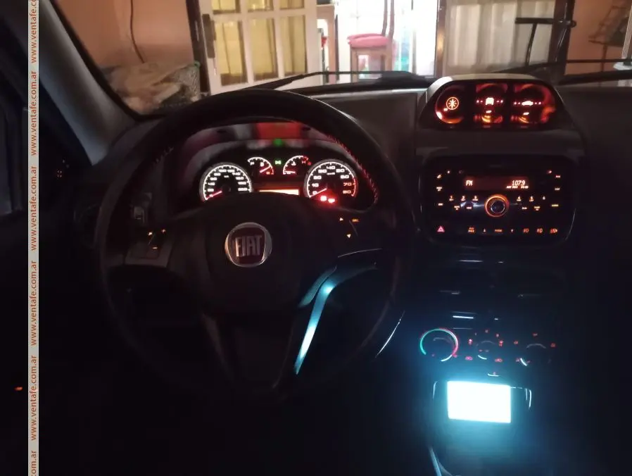 Fiat Strada Adventure 3 Puertas  2015 - foto 3