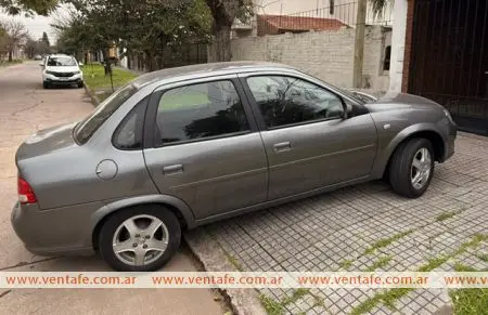Chevrolet Corsa Classic Lt 1.4 Gnc – Super  Economico  2012 - foto 2