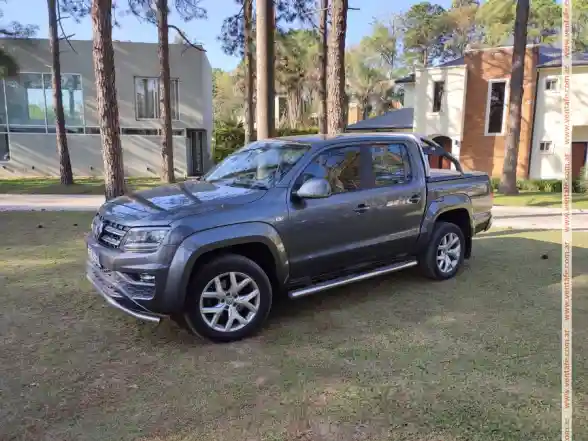 Volkswagen Amarok V6 2021 Highline( Color Gris)  2021 - foto 1