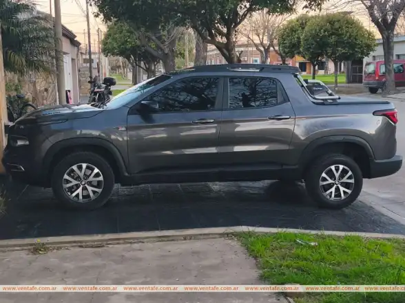 Fiat Toro 1.8 Nafta  2024 At 37000 Km  2024 - foto 3