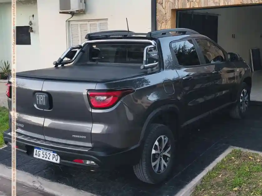 Fiat Toro 1.8 Nafta  2024 At 37000 Km  2024 - foto 4