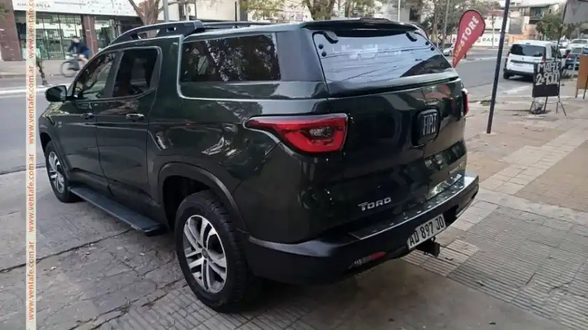 Fiat Toro Freedom 4X4 At9 2.0Tdi Año 2019  2019 - foto 3