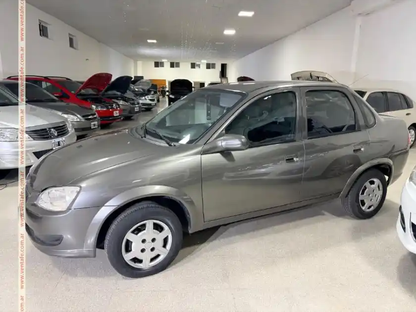 Chevrolet Corsa Classic Ls 1.4 2015 Impecable !!!  2015 - foto 2