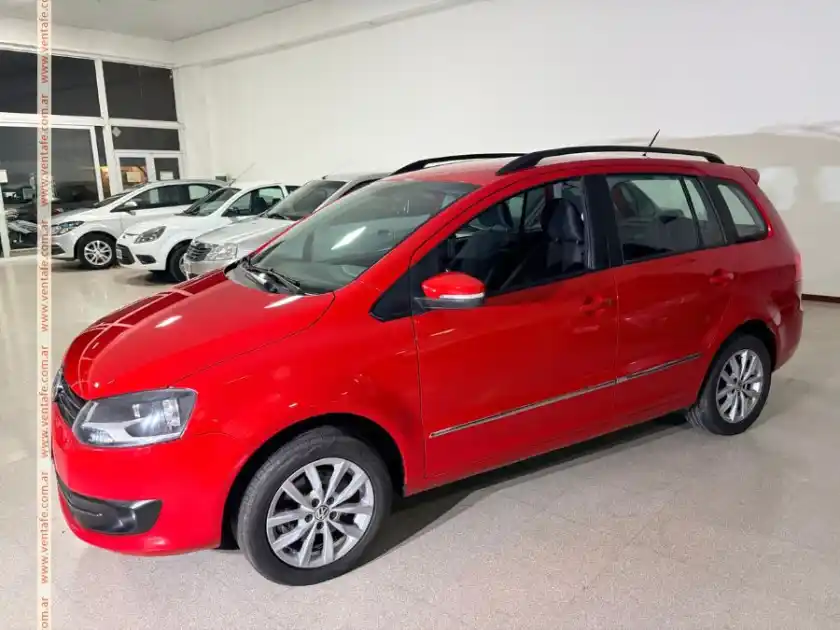 Volkswagen Suran Highline 1.6 2014 Automatica  2014 - foto 2