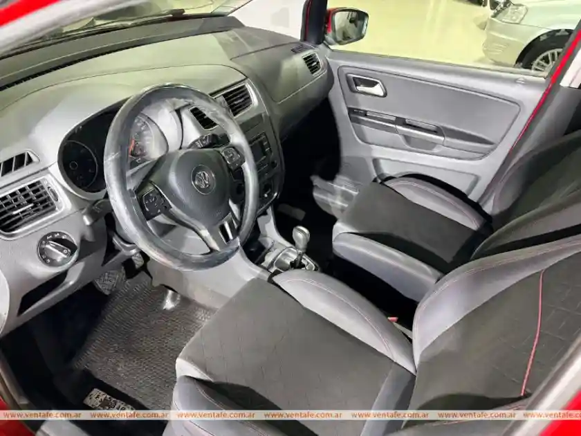 Volkswagen Suran Highline 1.6 2014 Automatica  2014 - foto 3