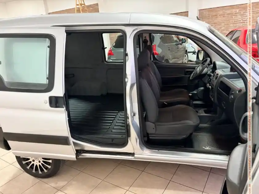 Peugeot Partner 1.6 Hdi Furgon 2014 Impecable !!!!  2014 - foto 3
