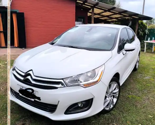 Citroën C4 Lounge 2.0i 2014 - foto 1