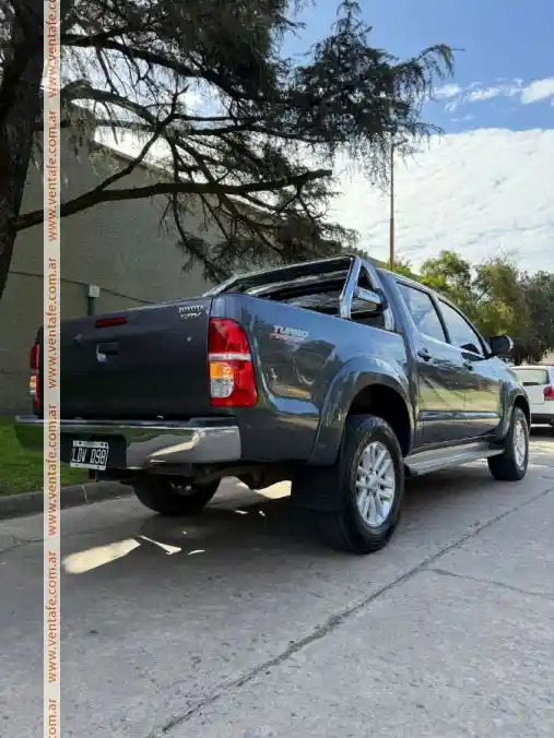 Toyota Hilux 2012  2012 - foto 2