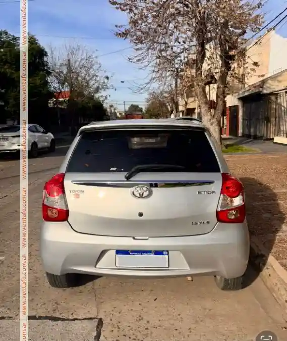 Toyota Etios 1.5 Xls Caja Automática 2016  2016 - foto 4