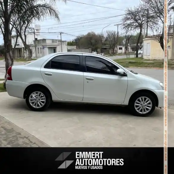 Toyota Etios Xls 1.5N Mt 2016  2016 - foto 3