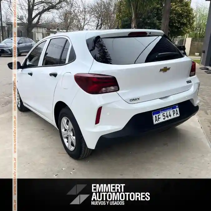 Chevrolet Onix Ls 2022  2022 - foto 4