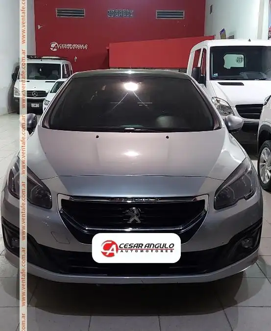 Peugeot 308 Allure + Nav Año 2016 110.000Km  2016 - foto 2