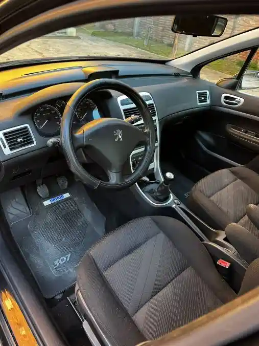 Peugeot 307 Xs - Año 2008  2008 - foto 3