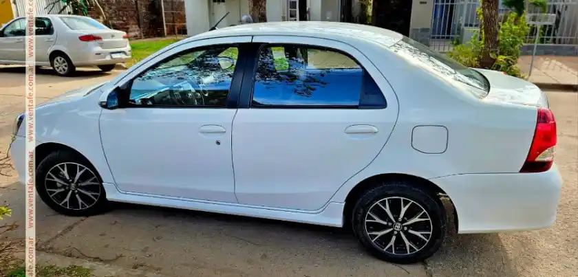 Toyota Etios  L/17 1.5 Xls 2022  2022 - foto 1