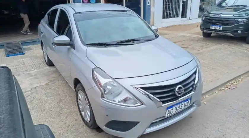 Nissan Versa 2018  2018 - foto 2