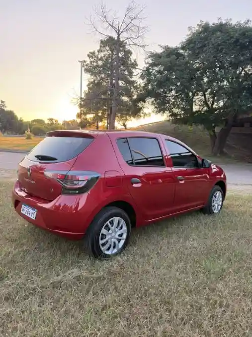 Renault Sandero  2022 - foto 2