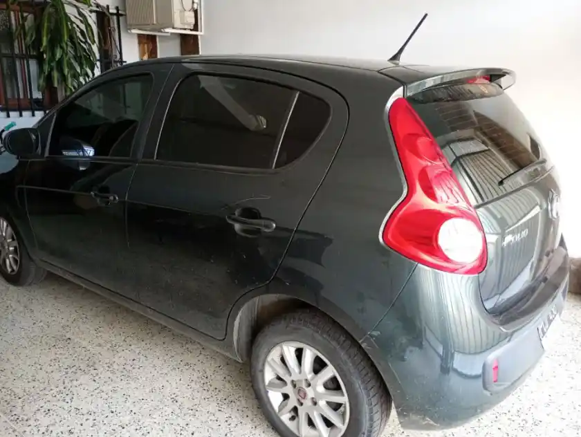 Fiat Palio attractive 1.4 2015 - foto 1