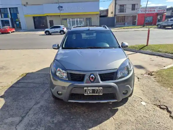 Renault Sandero Stepway full  con GNC - foto 1