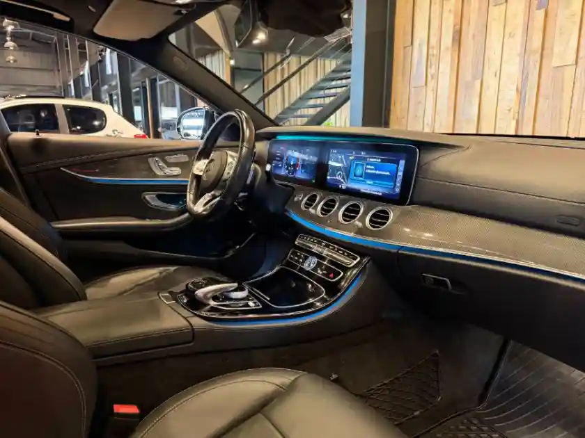 Mercedes-Benz E 450 4Matic  2020 - foto 5