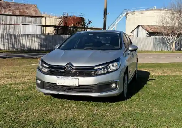 Citroën C4 Lounge 2018 1.6 HDi 115 Feel 2018 - foto 1