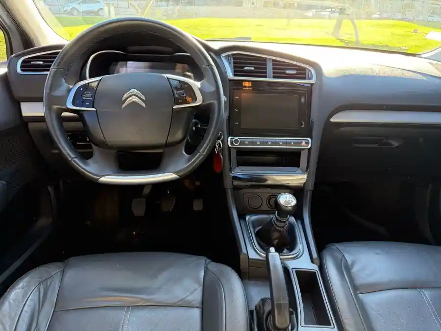 Citroën C4 Lounge 2018 1.6 Hdi 115 Feel  2018 - foto 5