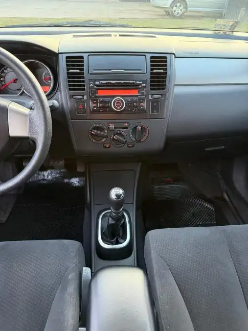Nissan Tiida 1.8 5P Visia  2014 - foto 5