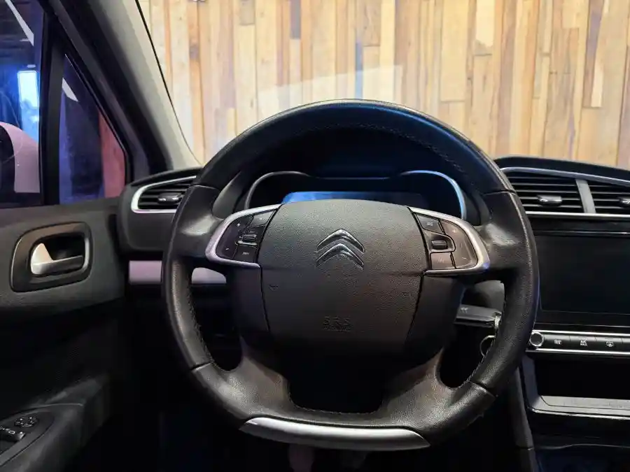 Citroën C 4 Lounge 1.6 Thp Feel Pack  2021 - foto 5