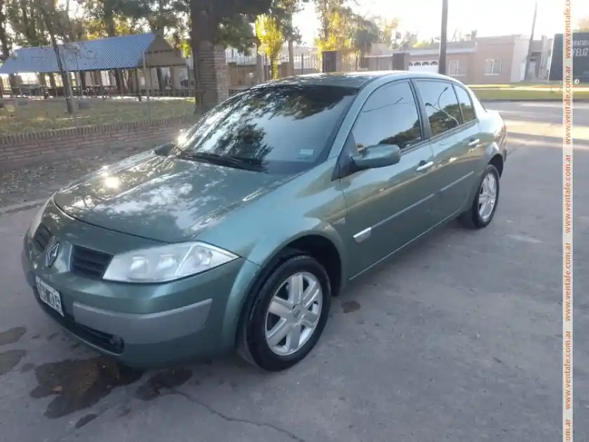 Renault megane 1.6 - foto 1