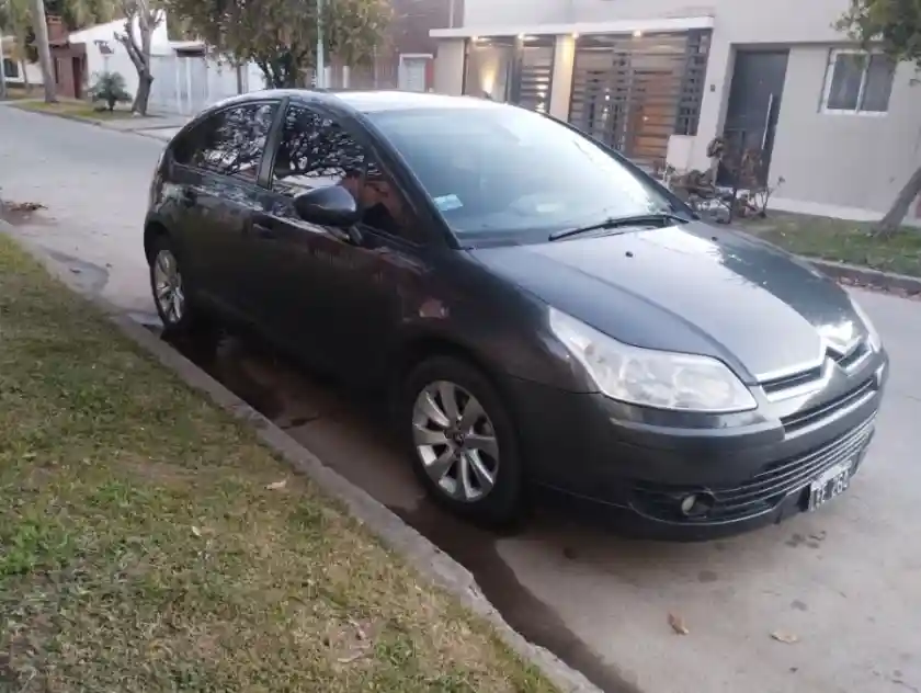 Citroën C4 Pack Plus  2012 - foto 1