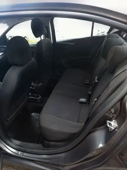 Fiat Cronos Drive Pack Conectividad 2020  2020 - foto 5