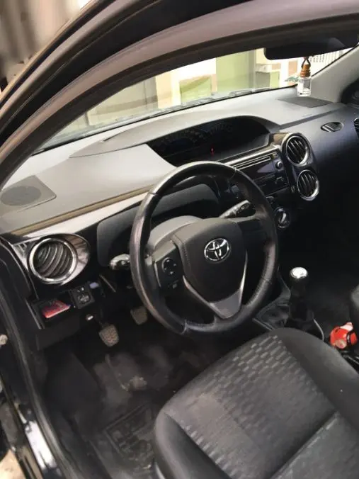 Toyota Etios Xls  2015 - foto 4
