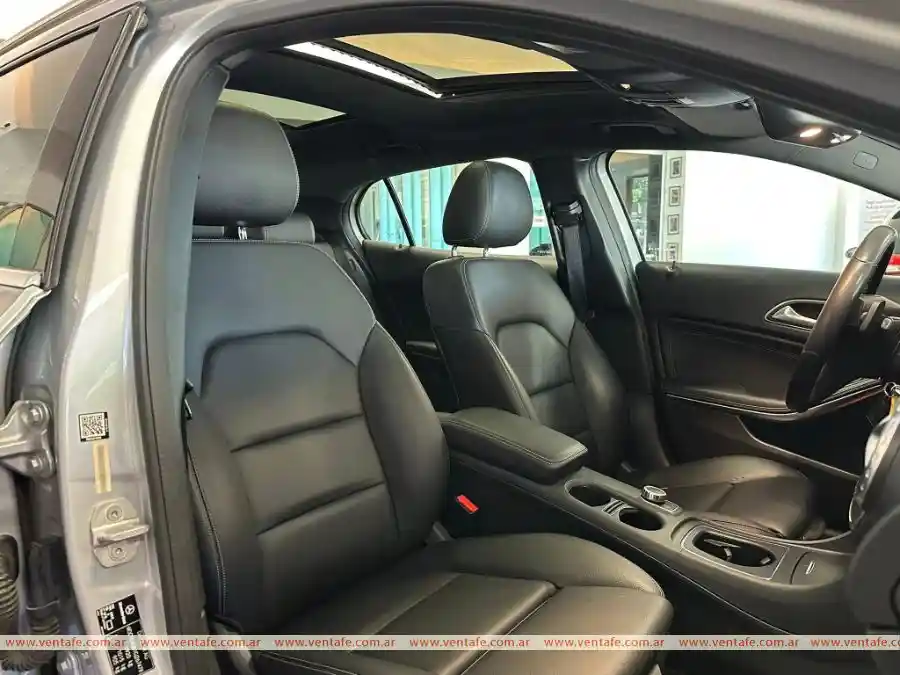 Mercedes-Benz Gla 200 1.6Turbo Automático Año 2016  2016 - foto 5