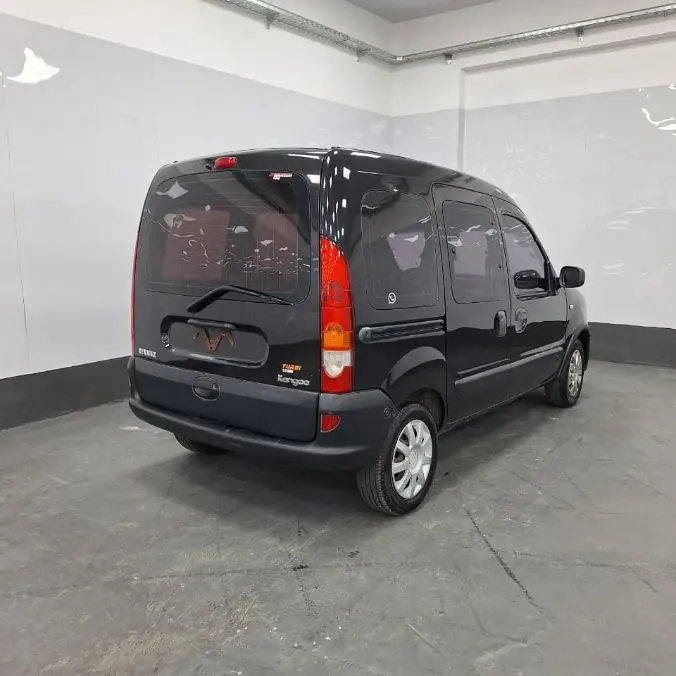 Renault Kangoo Ath Plus Con Gnc 2 Plc – 2011 – 289.000 Kms  2011 - foto 3