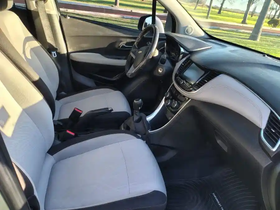 Chevrolet Tracker - foto 5