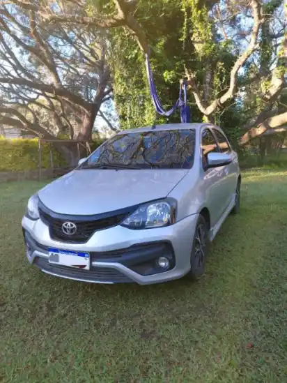 Toyota Etios Xls 1.5 Sedan 5 Puertas - foto 2