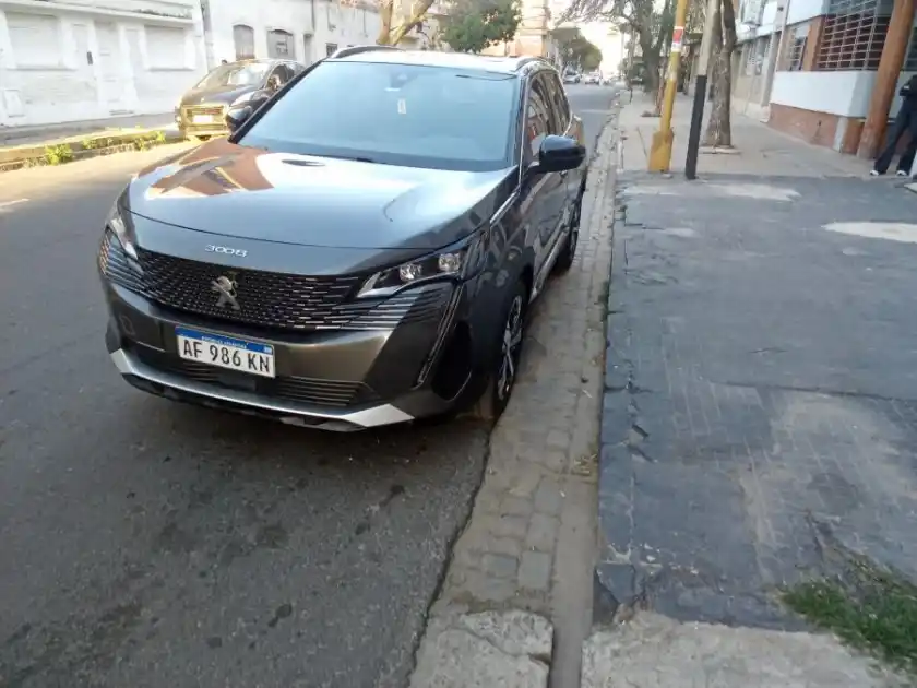 Peugeot 3008 - 1.6 Thp Gt Pack  2023  2023 - foto 1