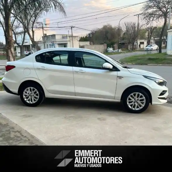 Fiat Cronos Drive 1.3 2020  2020 - foto 2