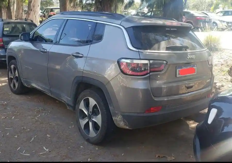 Jeep Compass Longitud. Camioneta - foto 2