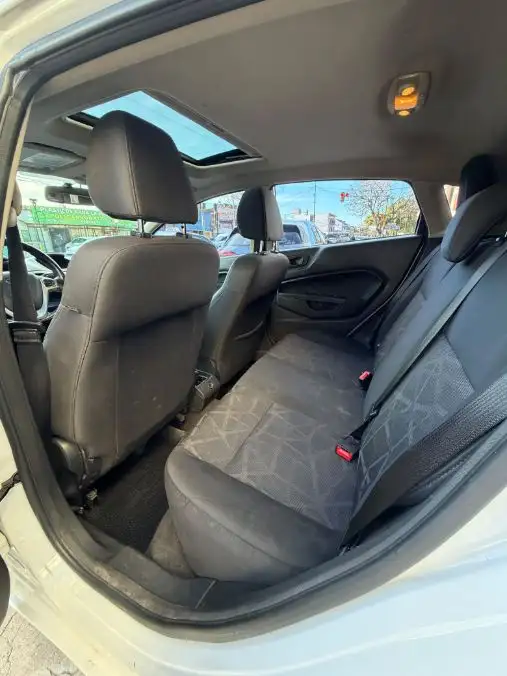 Ford Fiesta Kinetic Titanium  2013 - foto 5
