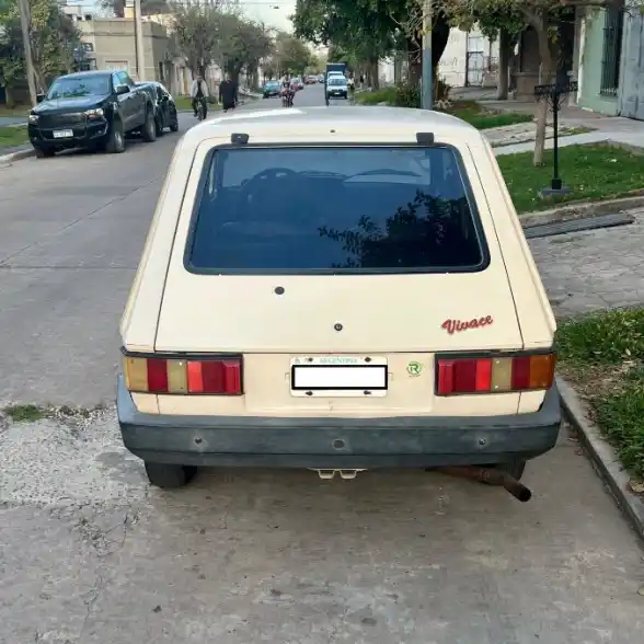 Fiat 147 Vivace Mod 95  1995 - foto 2