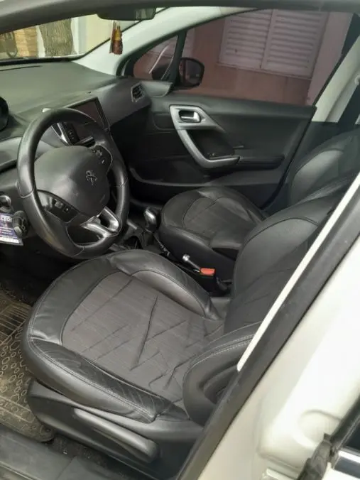 Peugeot 208  Feline Pack Cuir Tope De Gama  2015 - foto 5