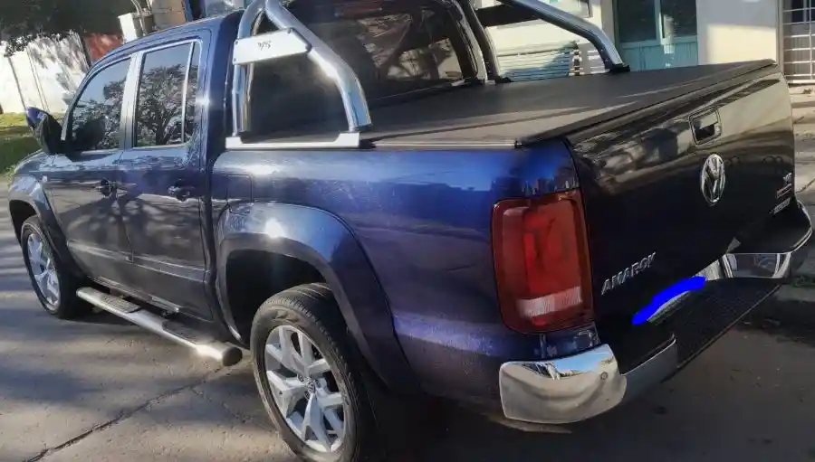 Volkswagen Vende Amarok 4X4 Highline Cd Tdi At  2023  43000 K  2023 - foto 2