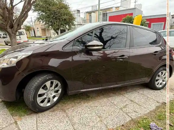 Peugeot 208 Mod 2014!  2014 - foto 1