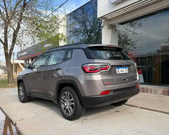 Jeep Compass Sport 2.4 Mt6 Fwd Año 2020 Unica!!  2020 - foto 3