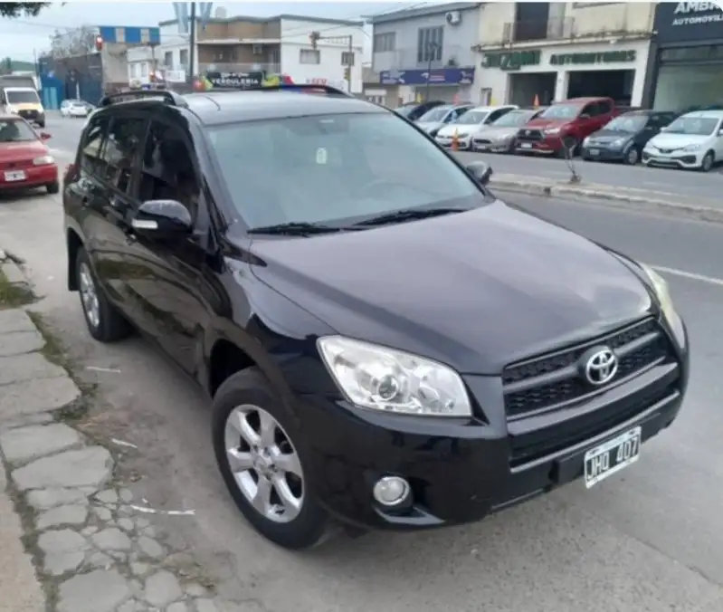 Toyota Rav 4 - foto 1