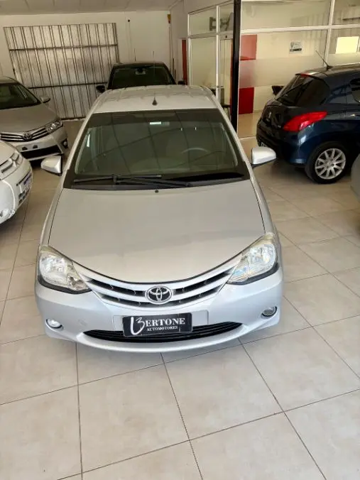 Toyota Hermoso Etios Xs!  2014 - foto 4