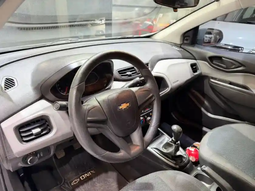 Chevrolet Ónix Joy + - 2018 - Primera Mano  2018 - foto 3